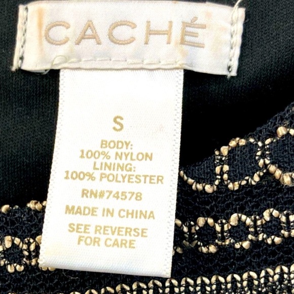 Cache Bodycon Lace Dress - Picture 6 of 6